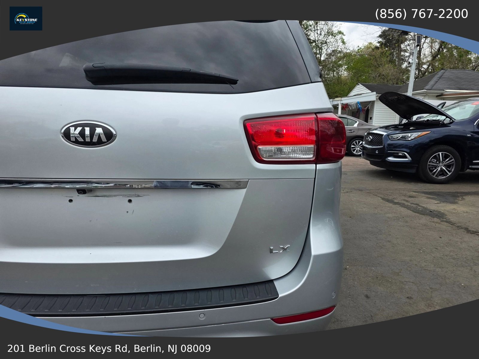 Used 2016 Kia Sedona LX w/ LX Convenience Package FWD image 12