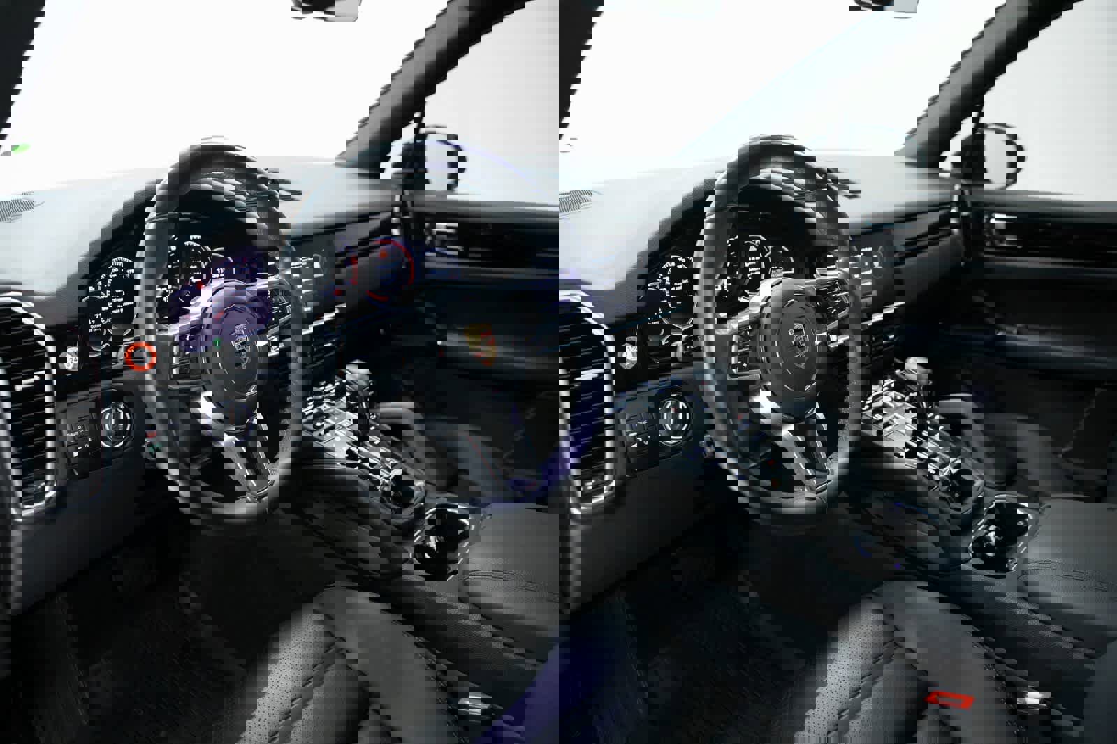 Certified 2023 Porsche Cayenne image 4