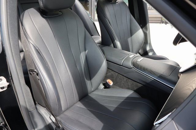 Used 2025 Mercedes-Benz E 350 4MATIC Sedan image 12