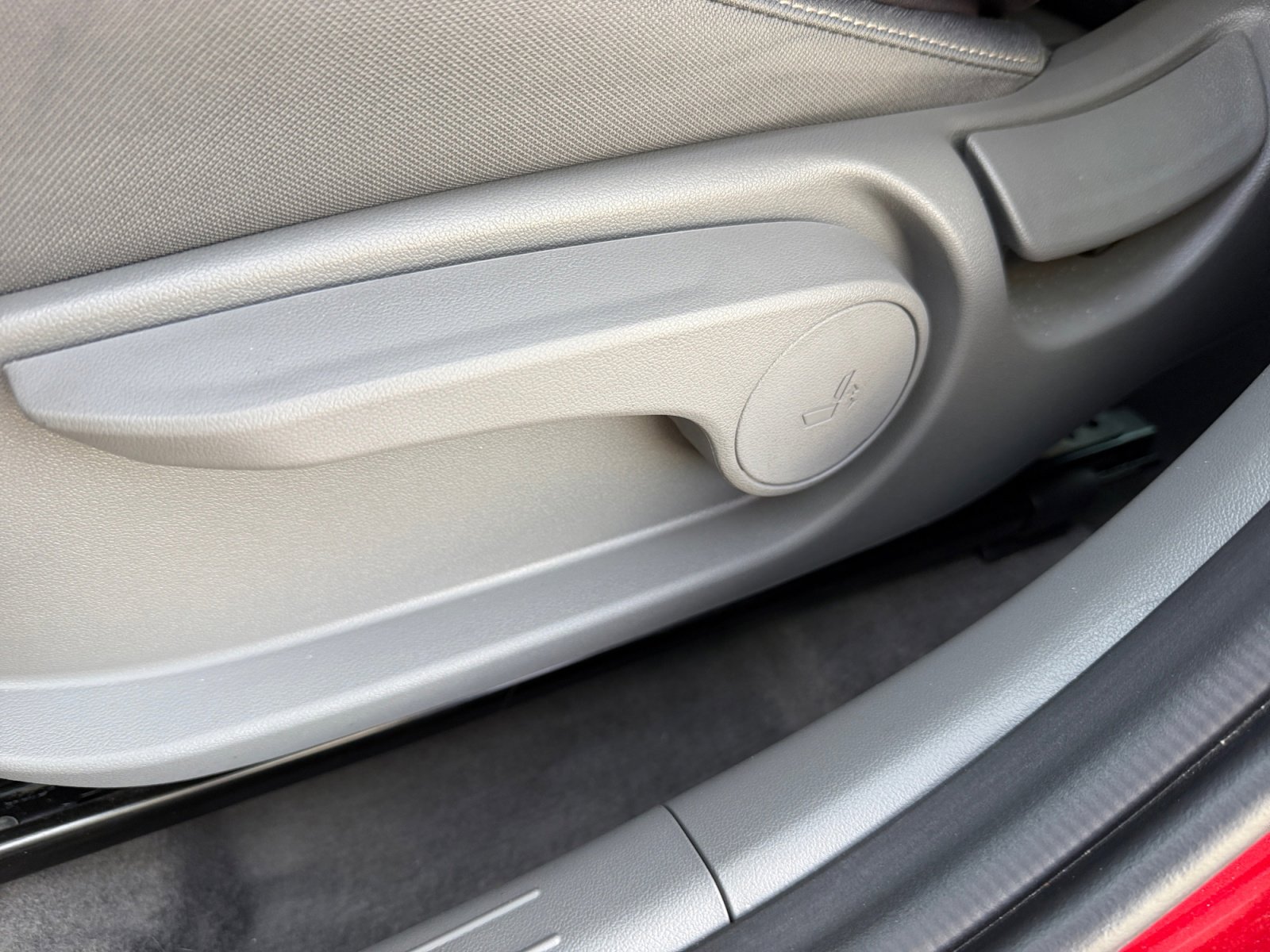 Certified 2025 Hyundai Elantra Sport FWD image 14