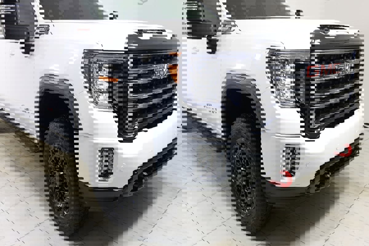 Used 2023 GMC Sierra 2500 AT4 w/ AT4 Preferred Package AWD/4WD image 42
