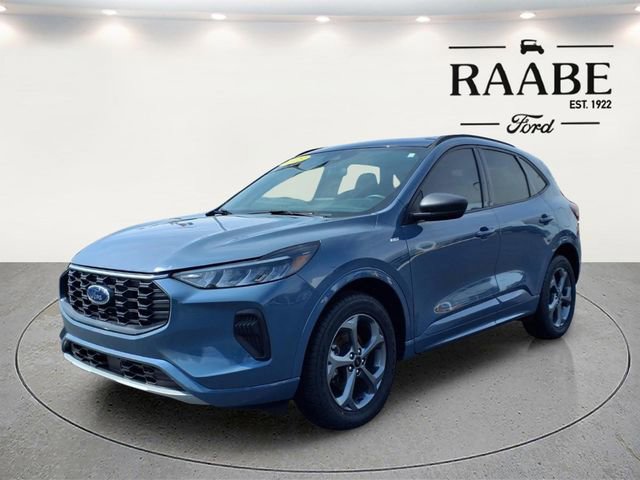 Used 2023 Ford Escape ST-Line image 3