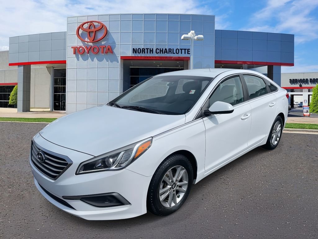 Used 2016 Hyundai Sonata SE image 4