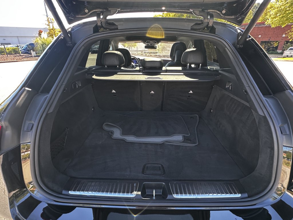 Certified 2025 Mercedes-Benz EQE 350+ SUV w/ AMG Line Exterior Package image 21