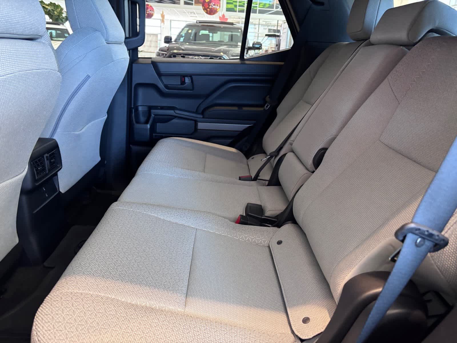New 2026 Toyota 4Runner SR5 AWD/4WD image 9