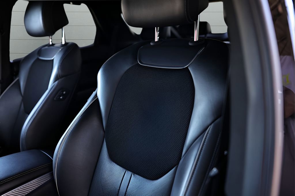 Used 2023 Genesis GV70 2.5T w/ Sport Prestige Package image 29