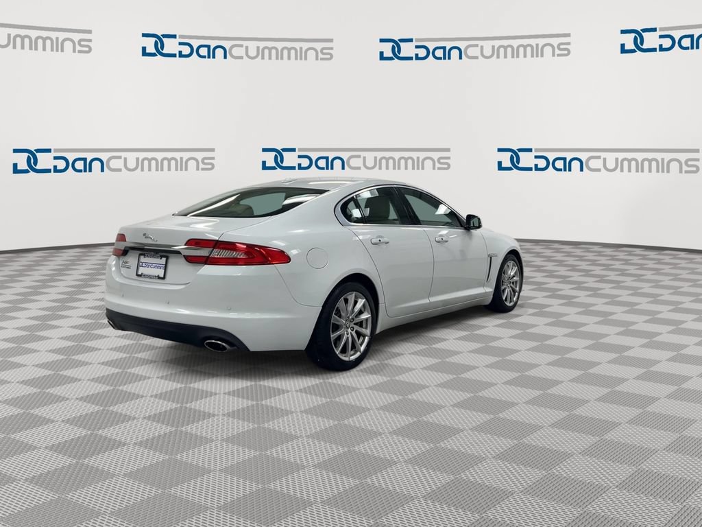 Used 2012 Jaguar XF RWD image 8