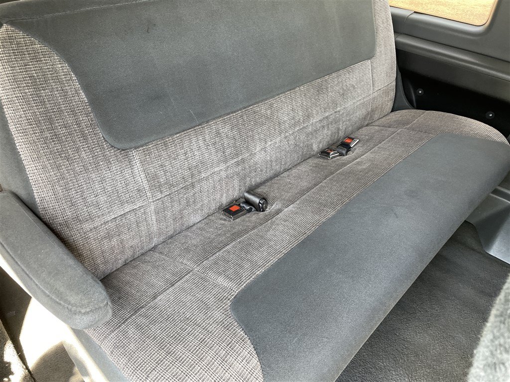 Used 1996 Ford E-350 and Econoline 350 Club Wagon RWD image 17