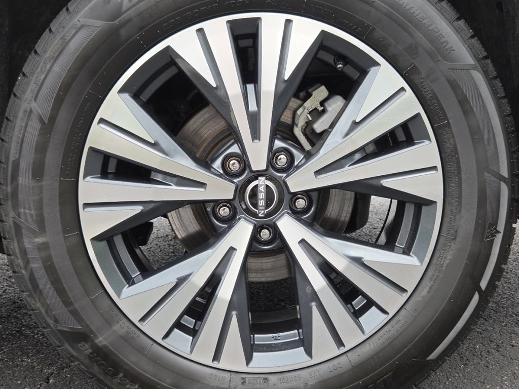 Used 2023 Nissan Rogue SV w/ SV Premium B Package AWD/4WD image 19