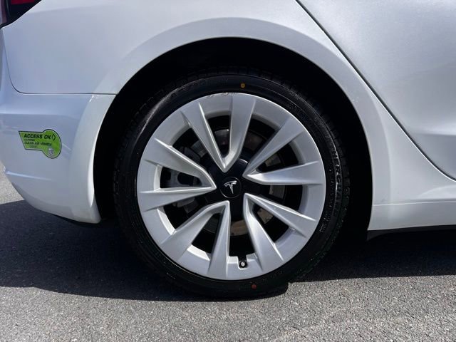 Used 2023 Tesla Model 3 Standard Range image 5