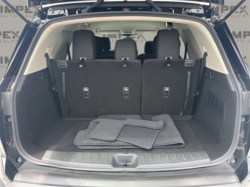 Used 2024 Nissan Pathfinder S image 25