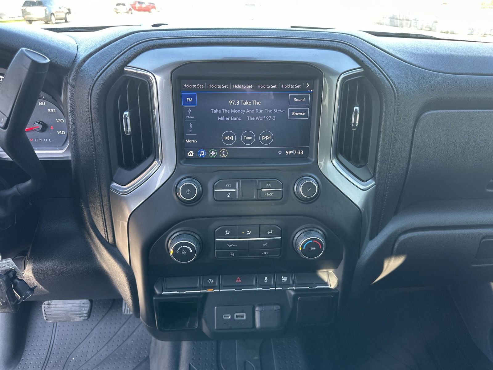 Used 2020 Chevrolet Silverado 1500 LT AWD/4WD image 13