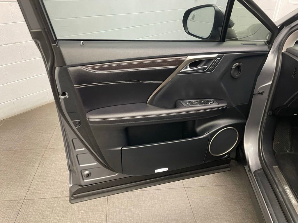 Used 2020 Lexus RX 350L Luxury w/ Accessory Package FWD image 22