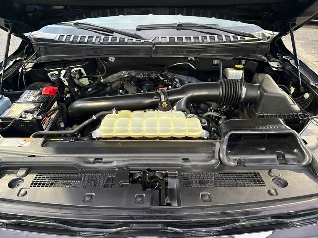 Used 2022 Ford Expedition XLT image 24