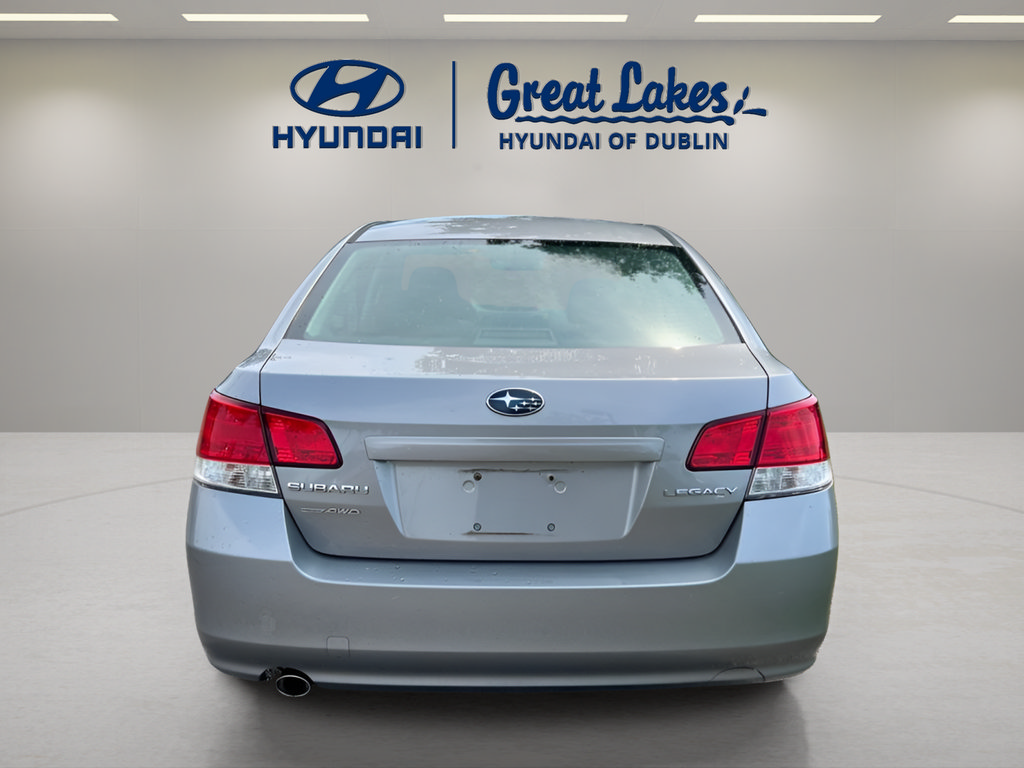Used 2010 Subaru Legacy 2.5i Premium AWD/4WD image 4