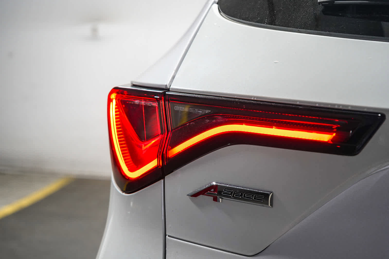 Used 2023 Acura MDX A-Spec image 13