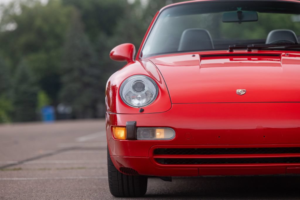 Used 1995 Porsche 911 Carrera RWD image 44