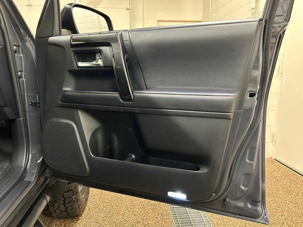 Used 2024 Toyota 4Runner TRD Off-Road Premium w/ Off Road Premium Plus Package AWD/4WD image 15