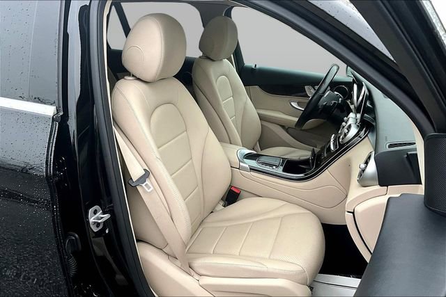 Certified 2021 Mercedes-Benz GLC 300 4MATIC image 32