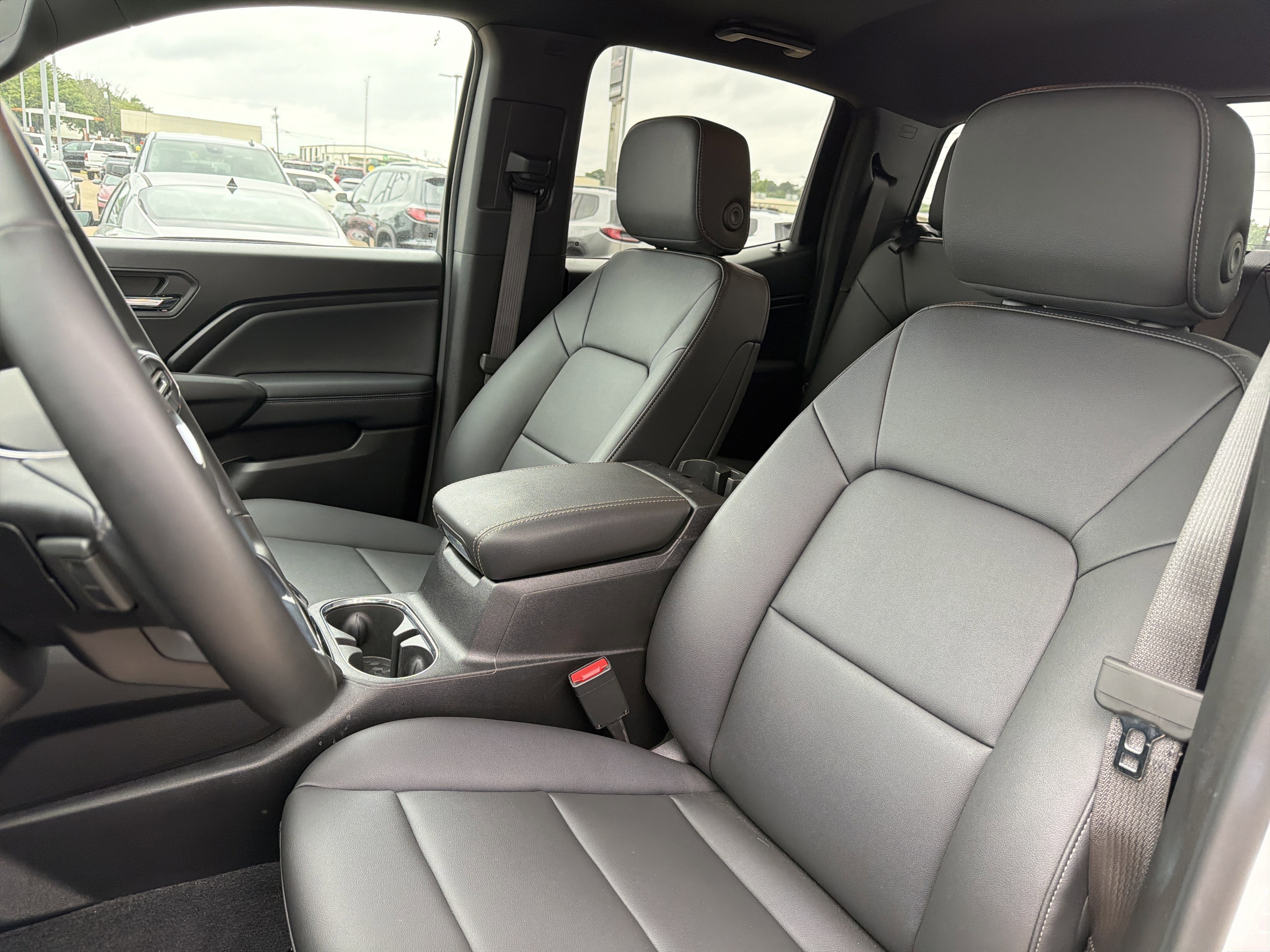 Used 2026 GMC Canyon Elevation w/ Convenience Package RWD image 5
