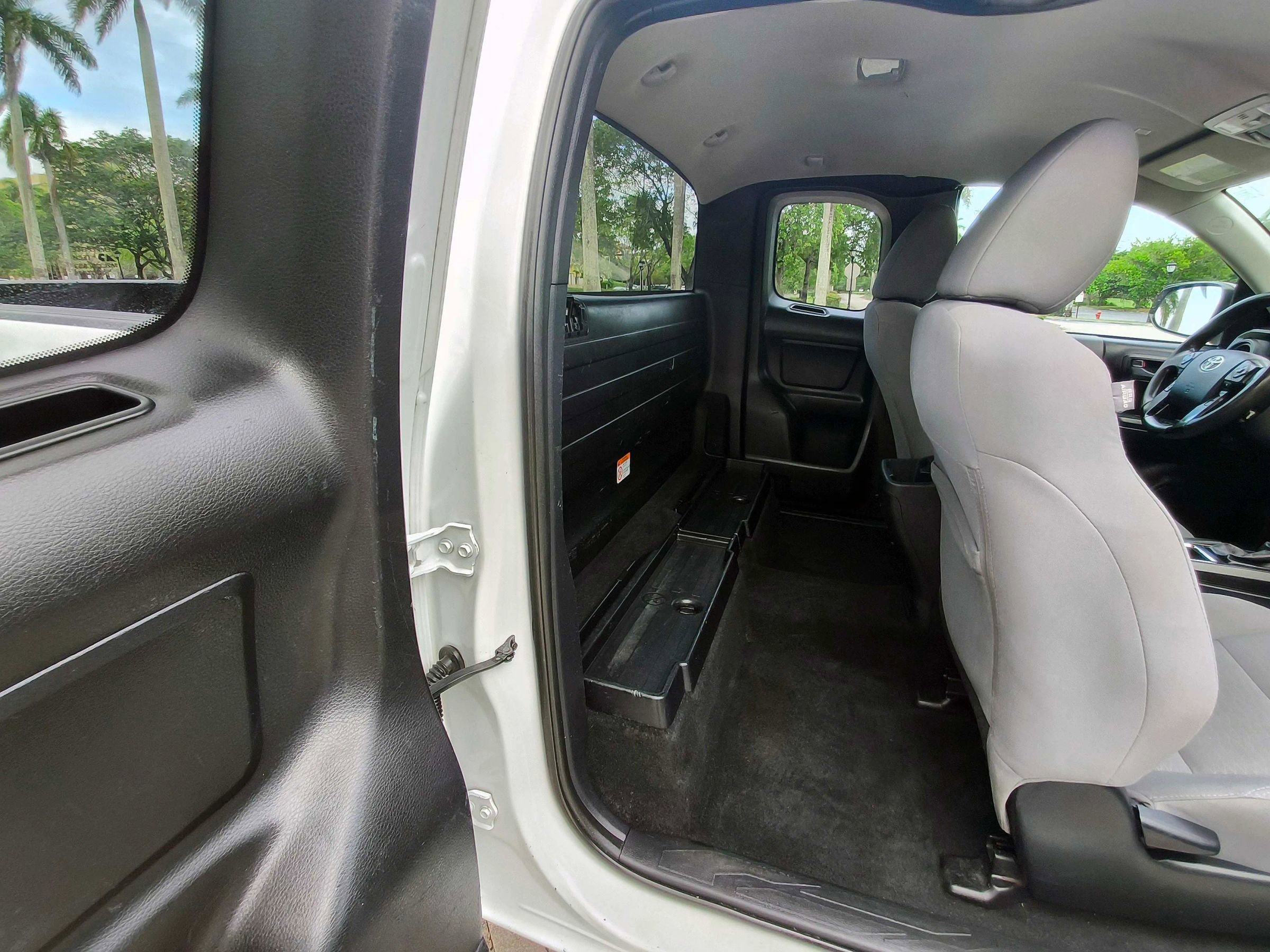 Used 2019 Toyota Tacoma SR RWD image 24