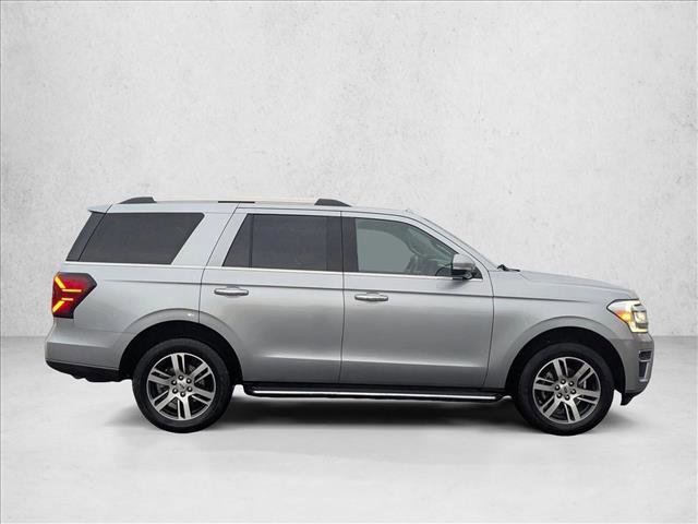 Used 2023 Ford Expedition Limited image 4