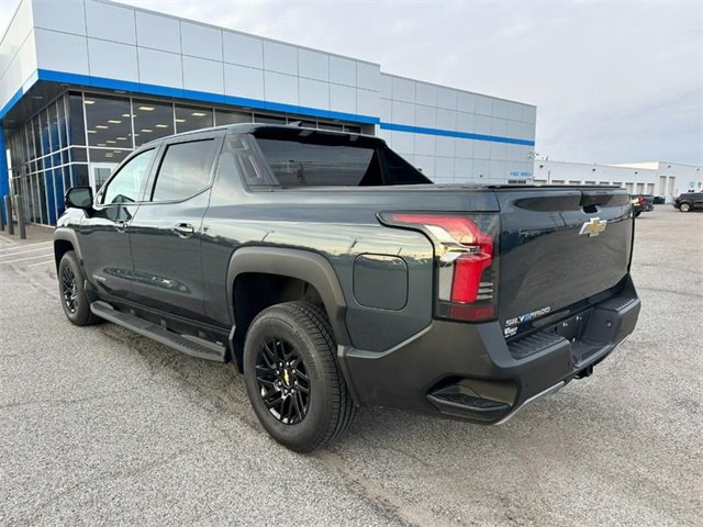 Used 2026 Chevrolet Silverado EV LT image 3
