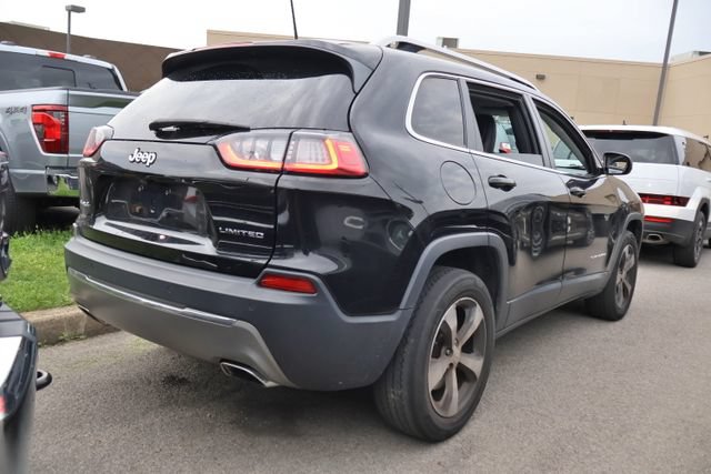 Used 2019 Jeep Cherokee Limited AWD/4WD image 4