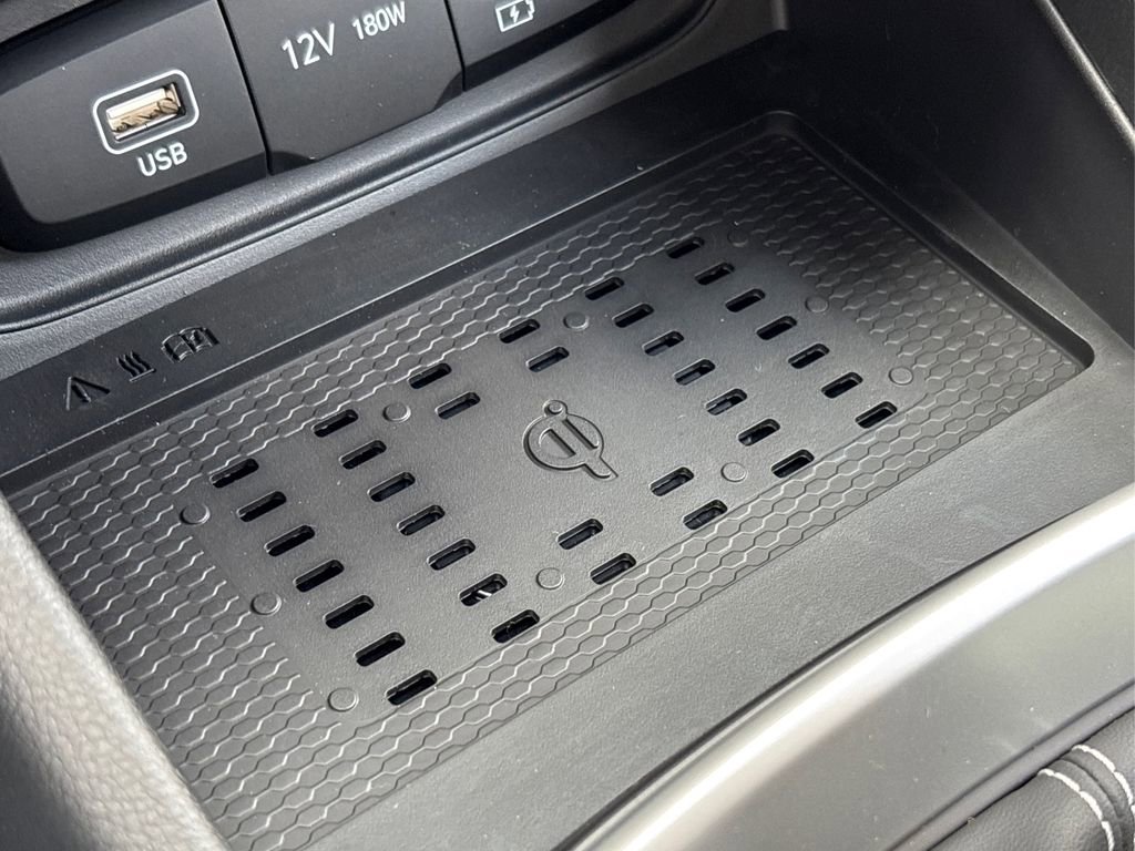 New 2026 Hyundai Venue SEL FWD image 28
