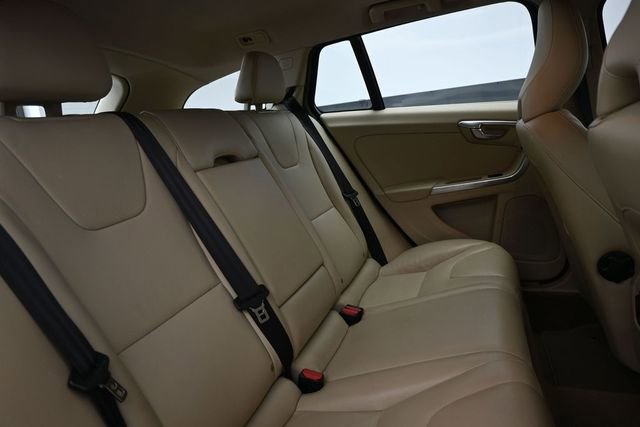 Used 2015 Volvo V60 T5 Premier Plus FWD image 11