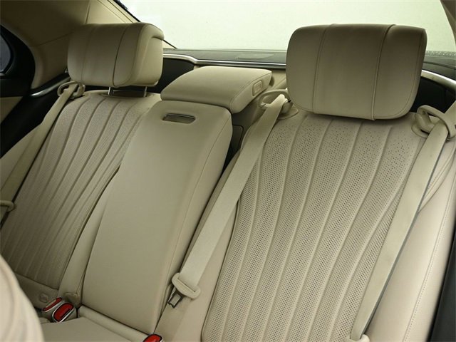 Used 2022 Mercedes-Benz S 580 4MATIC Sedan w/ Rear Seat Package image 32