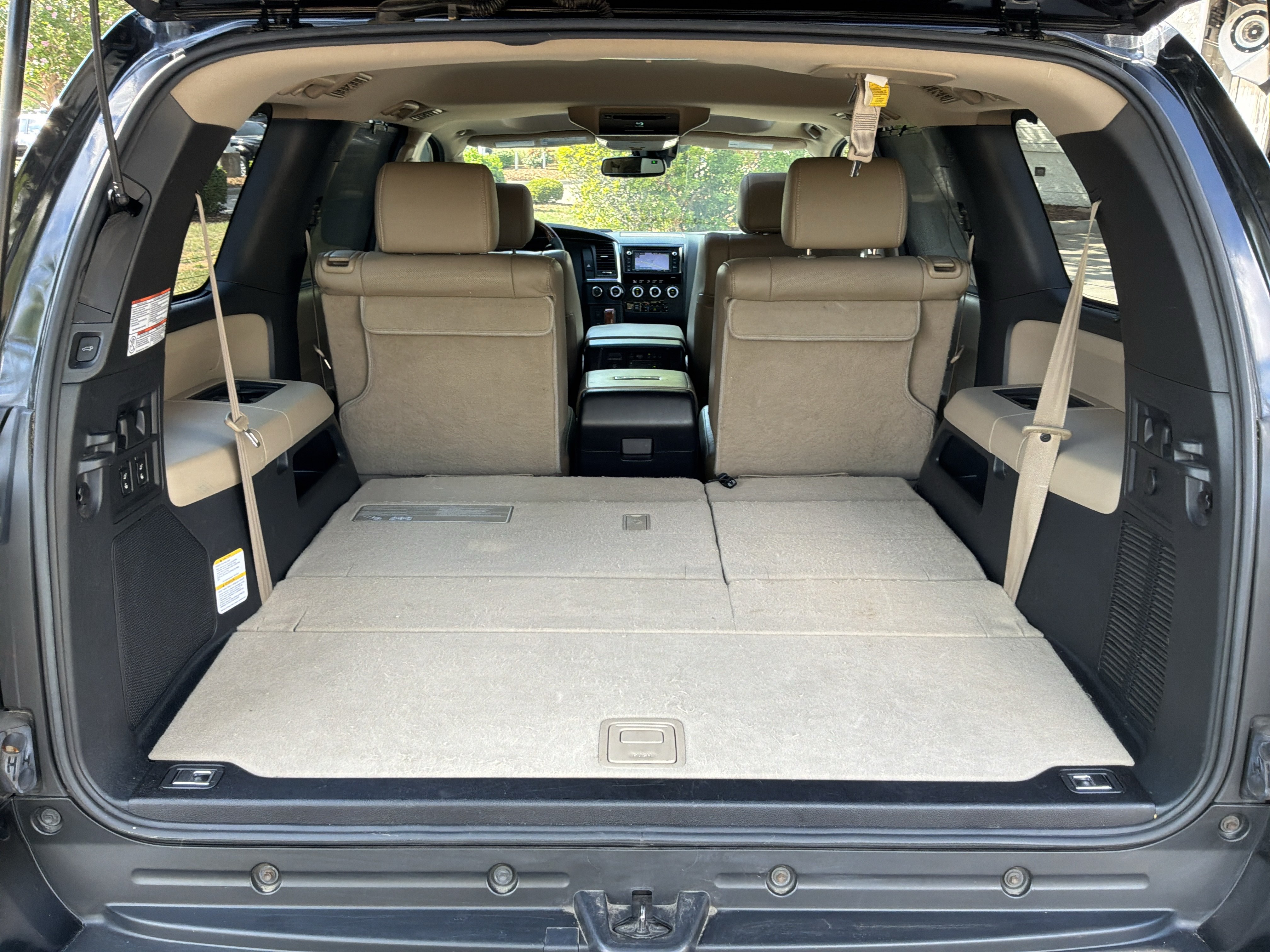 Used 2018 Toyota Sequoia Platinum AWD/4WD image 33