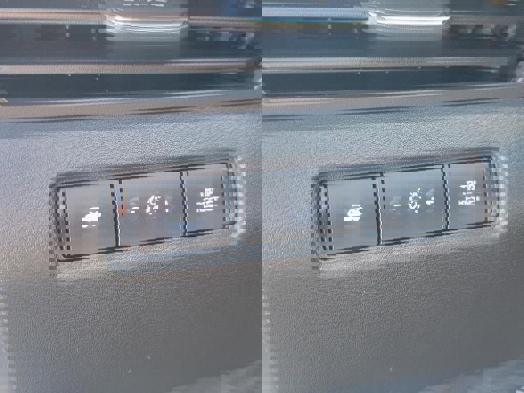 Certified 2023 Nissan Altima 2.5 SV image 32