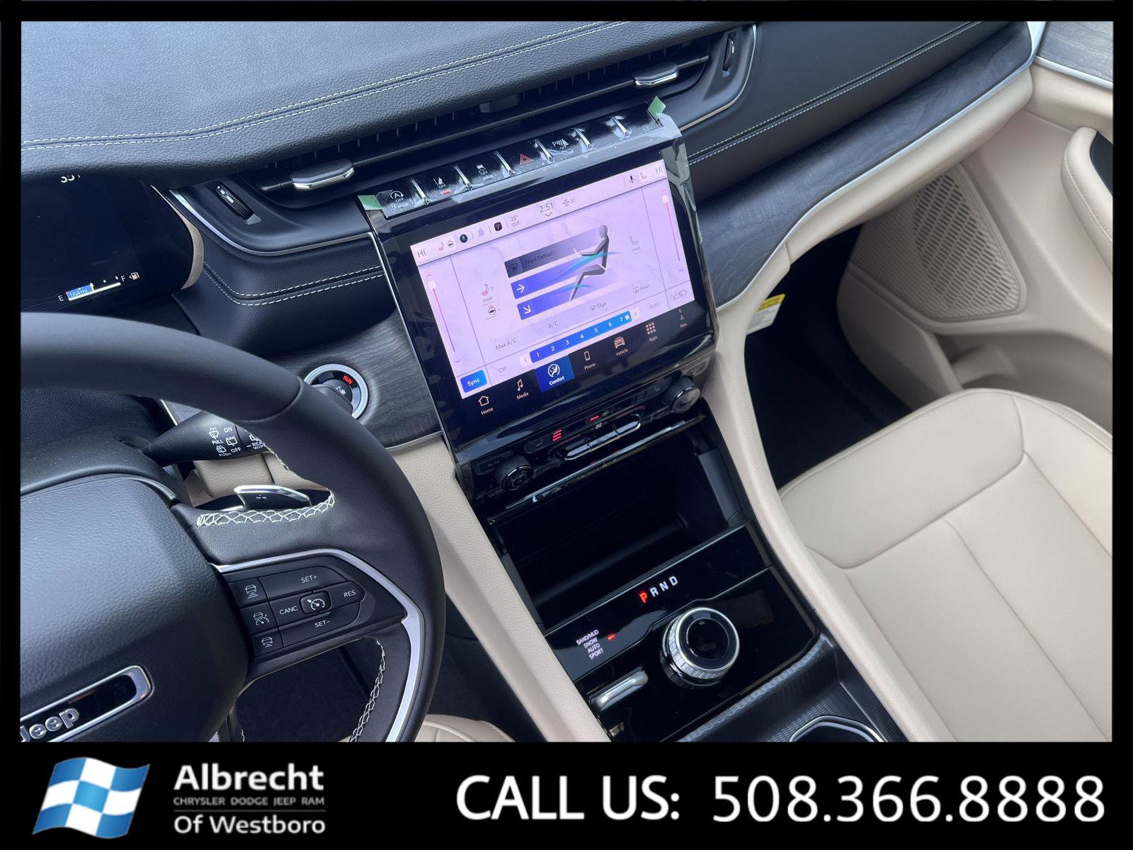 New 2025 Jeep Grand Cherokee Limited image 23