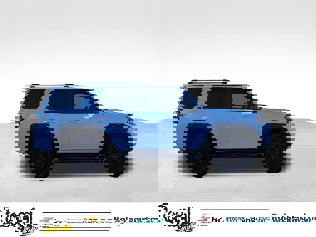 Used 2019 Toyota 4Runner SR5 image 3