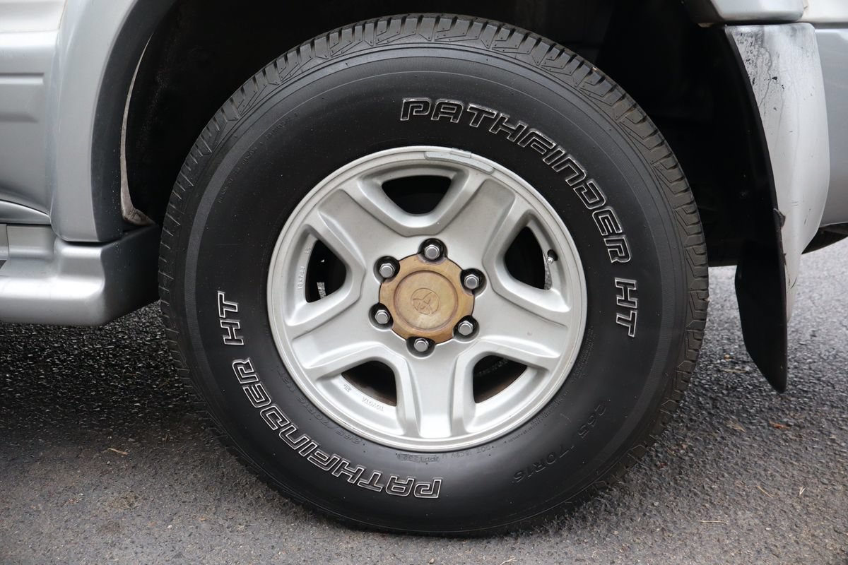 Used 2000 Toyota 4Runner Limited AWD/4WD image 39