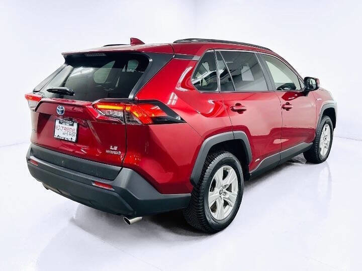 Used 2019 Toyota RAV4 LE w/ Carpet Mat Package AWD/4WD image 5