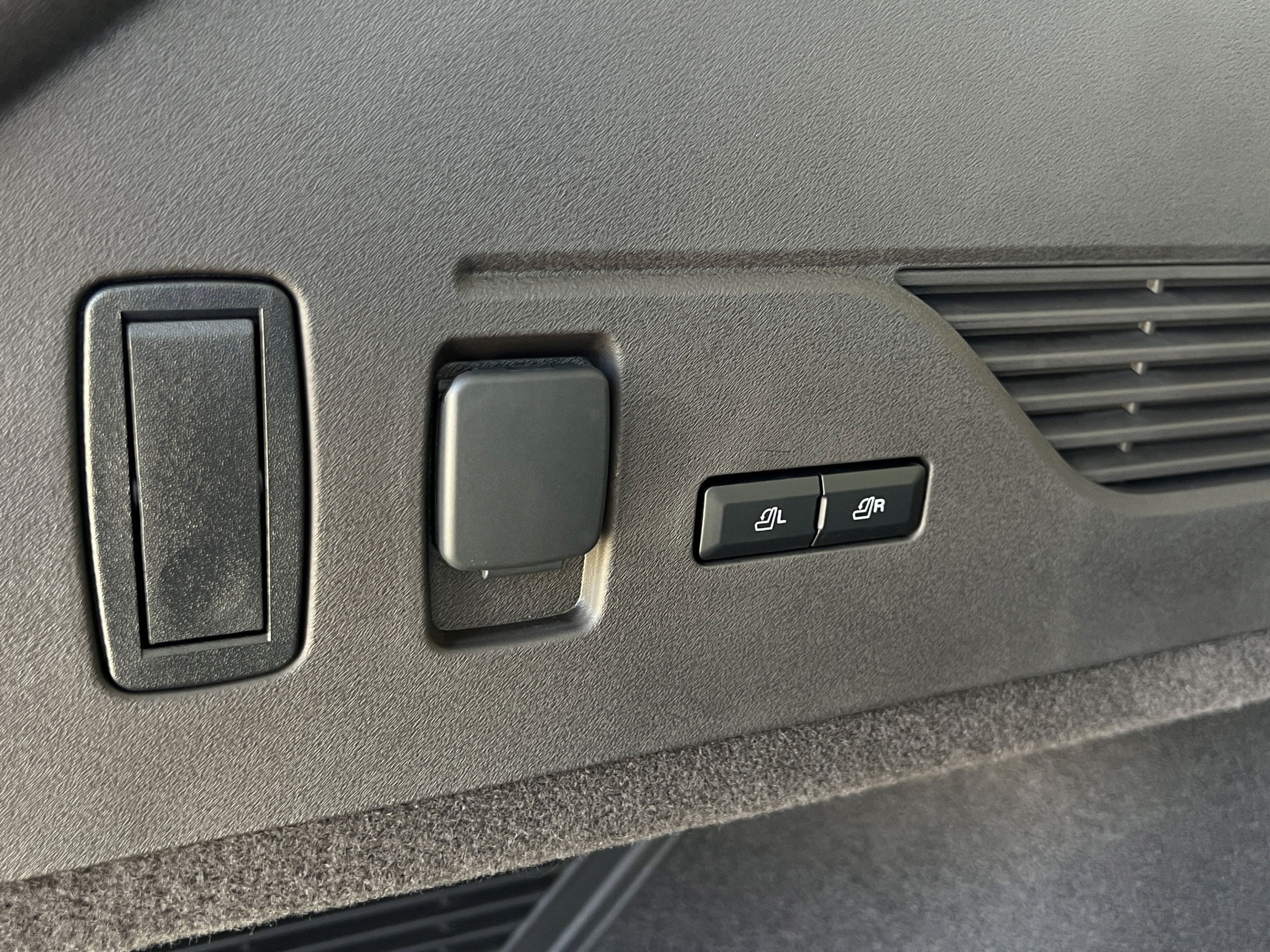 New 2026 Lincoln Nautilus Black Label AWD/4WD image 33