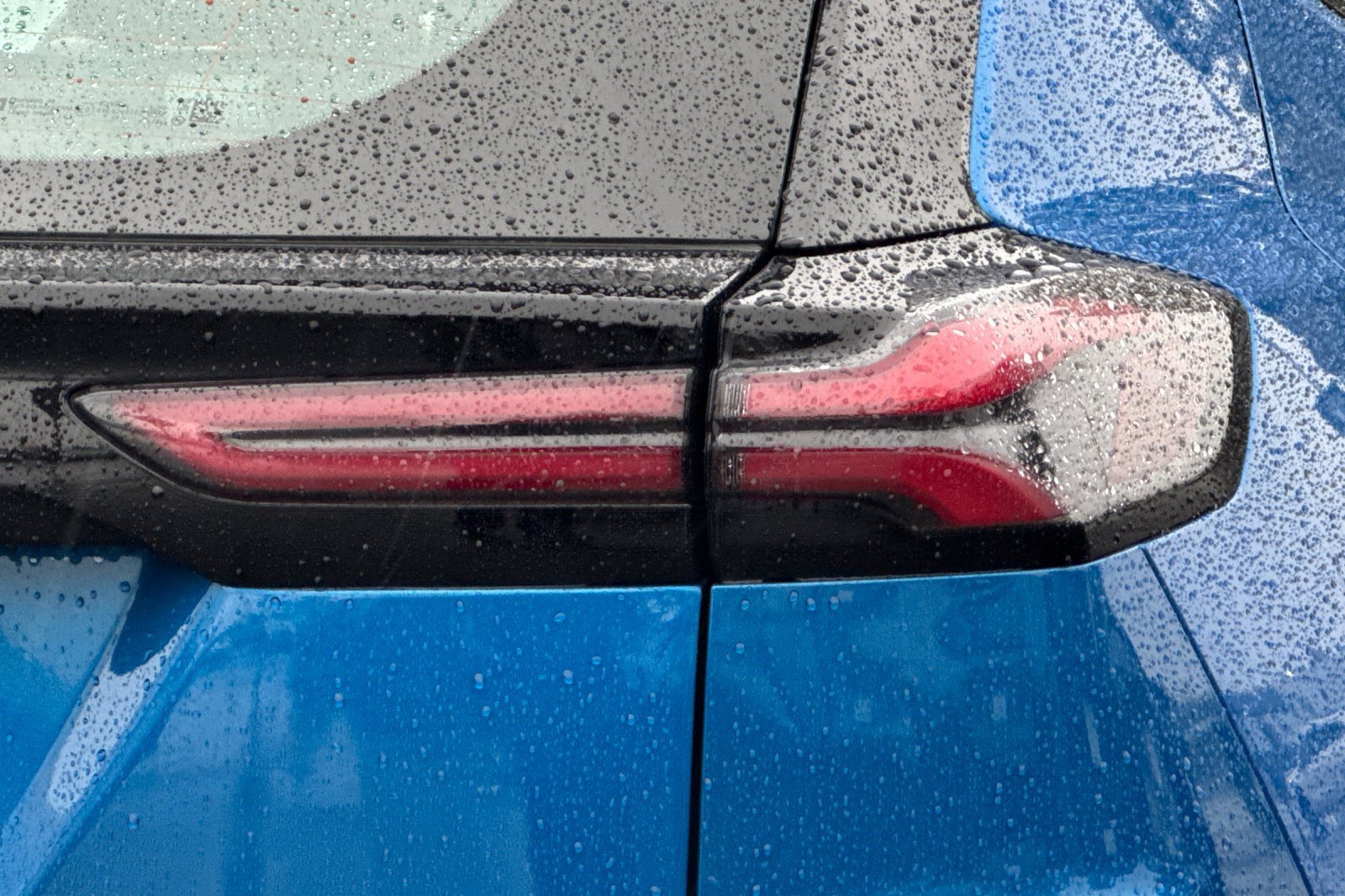 Used 2022 Chevrolet Bolt EUV Premier w/ Sun & Sound Package image 45