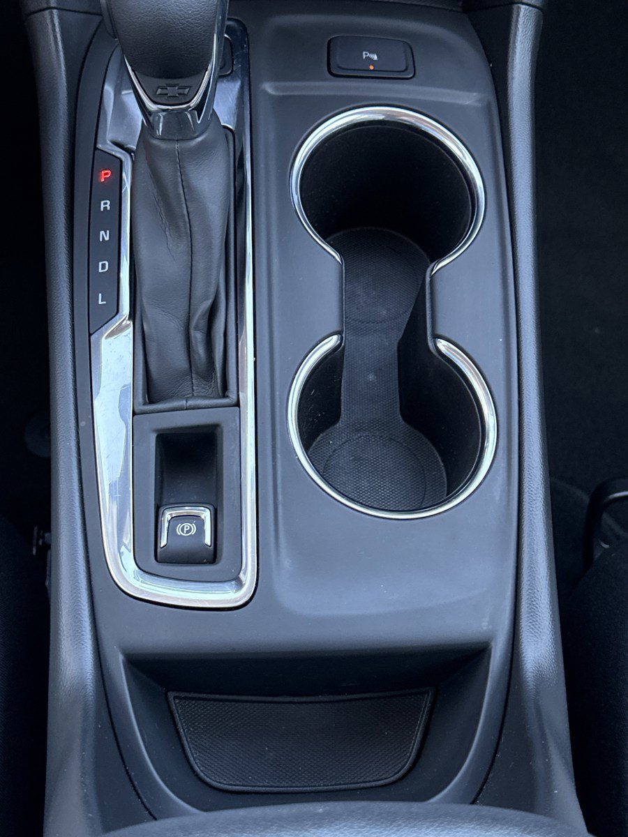 Used 2023 Chevrolet Equinox LT w/ Driver Convenience Package image 26