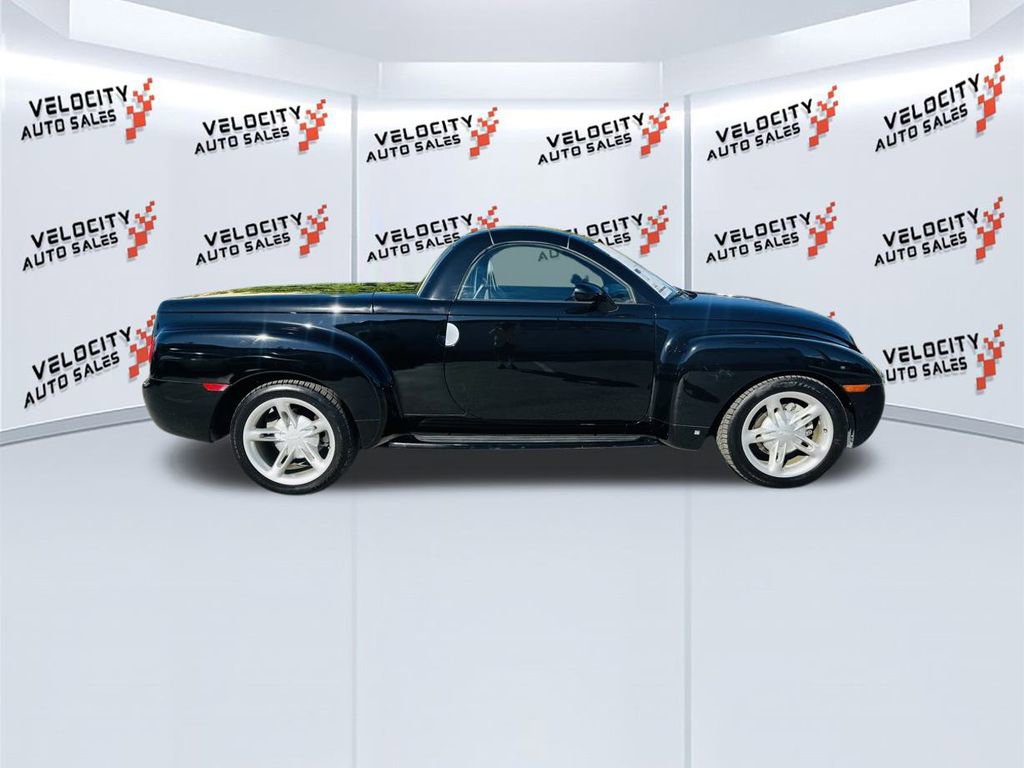 Used 2006 Chevrolet SSR w/ Preferred Equipment Group image 12