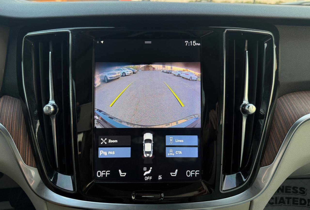 Used 2020 Volvo S60 T5 Momentum FWD image 17