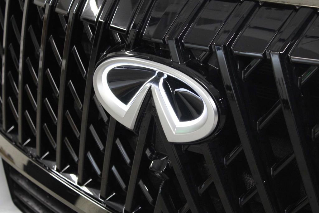 Certified 2026 INFINITI QX80 4WD w/ Sport Exterior Package image 11
