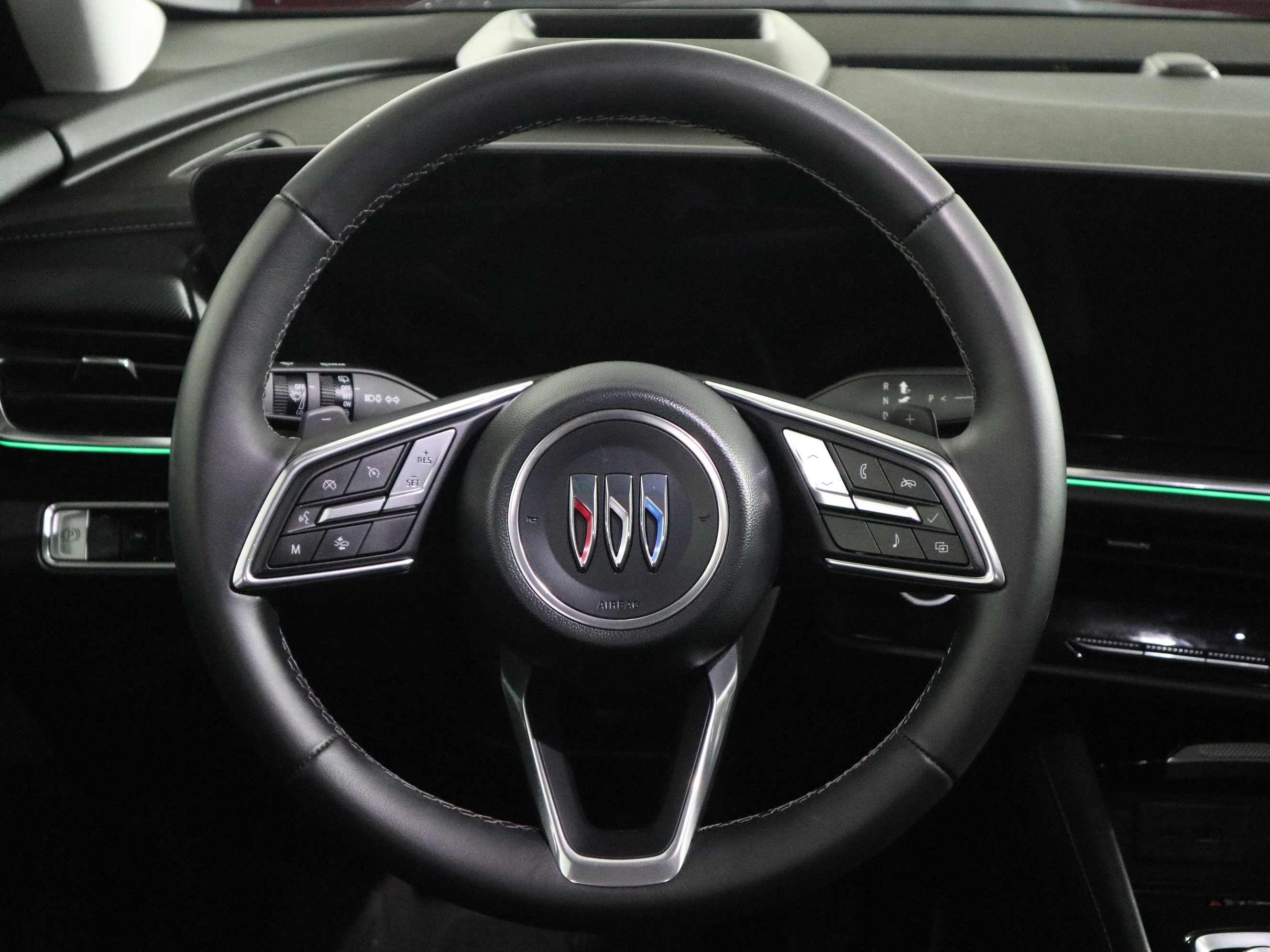 Used 2025 Buick Envision Preferred image 16