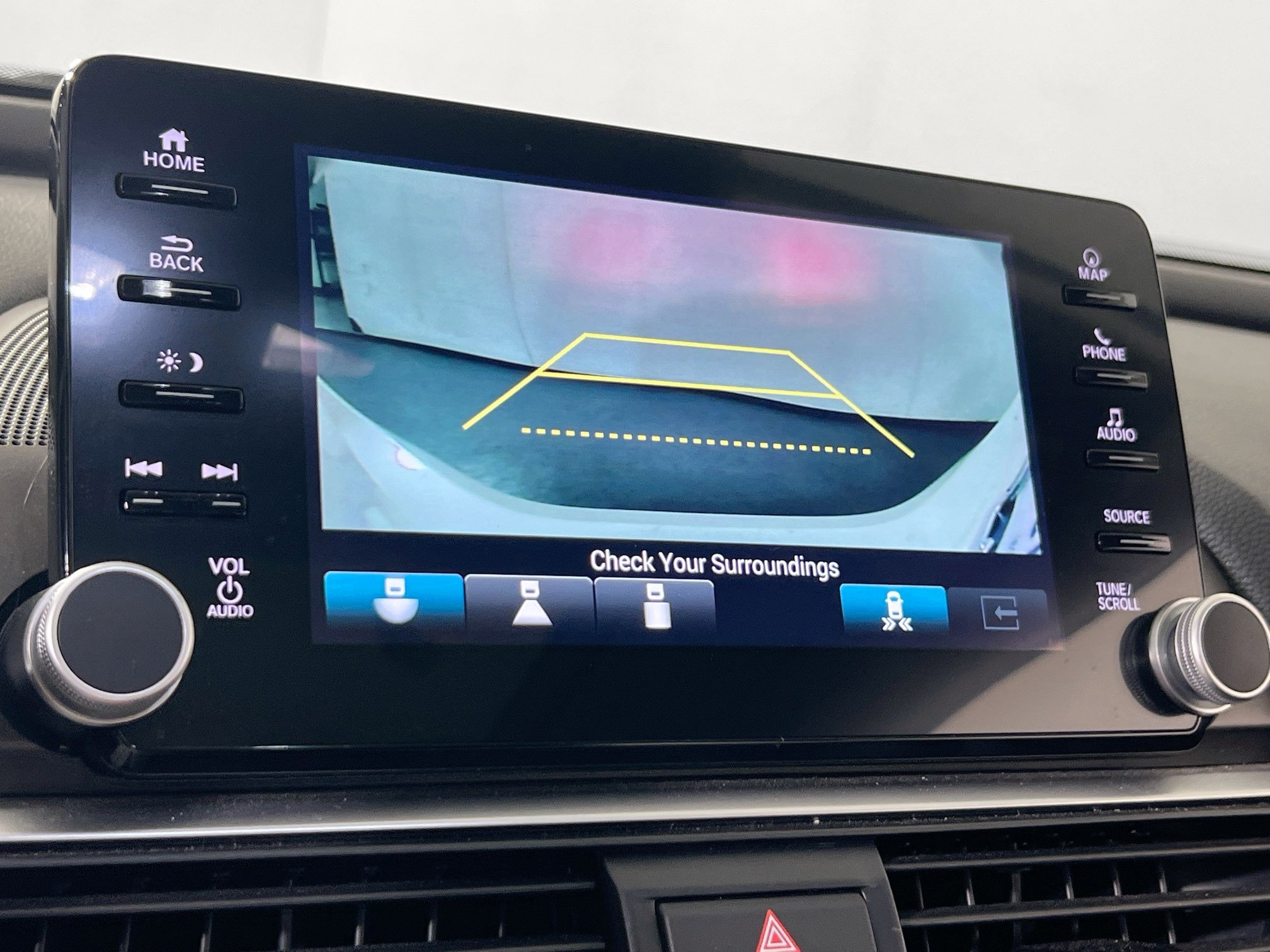 Used 2021 Honda Accord Touring image 14