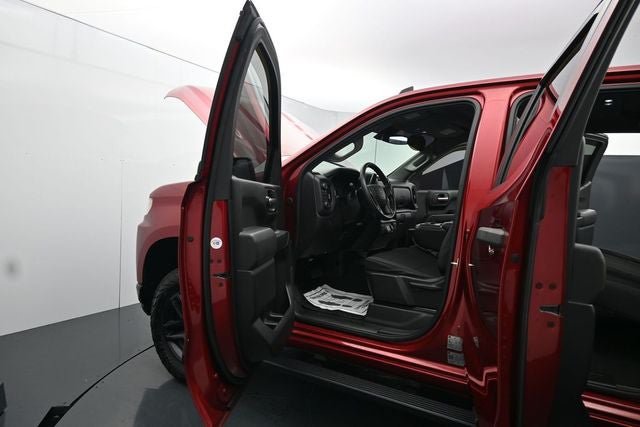 Used 2021 Chevrolet Silverado 1500 Custom Trail Boss AWD/4WD image 17