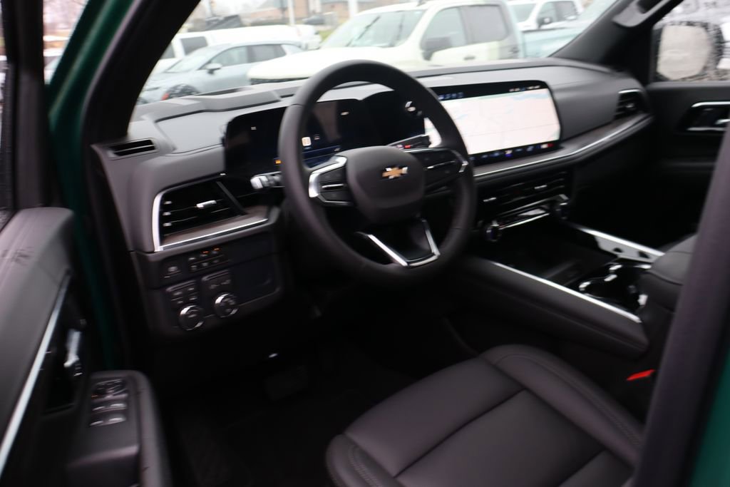 New 2026 Chevrolet Suburban LT image 11