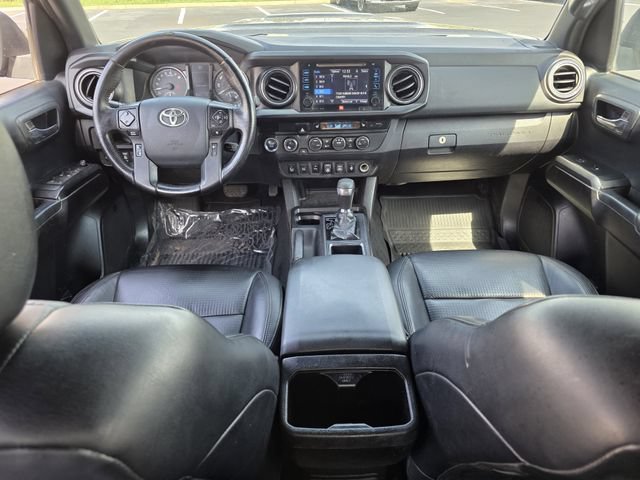 Used 2019 Toyota Tacoma TRD Sport AWD/4WD image 8