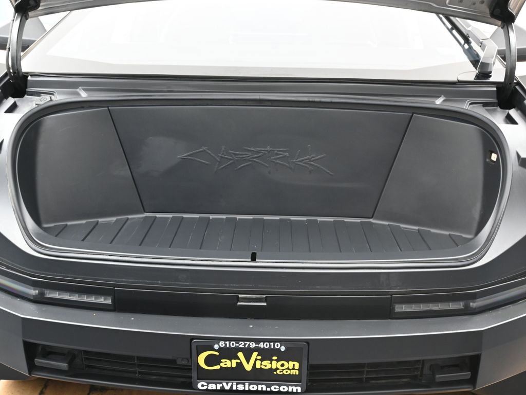 Used 2024 Tesla Cybertruck AWD Crew Cab image 47