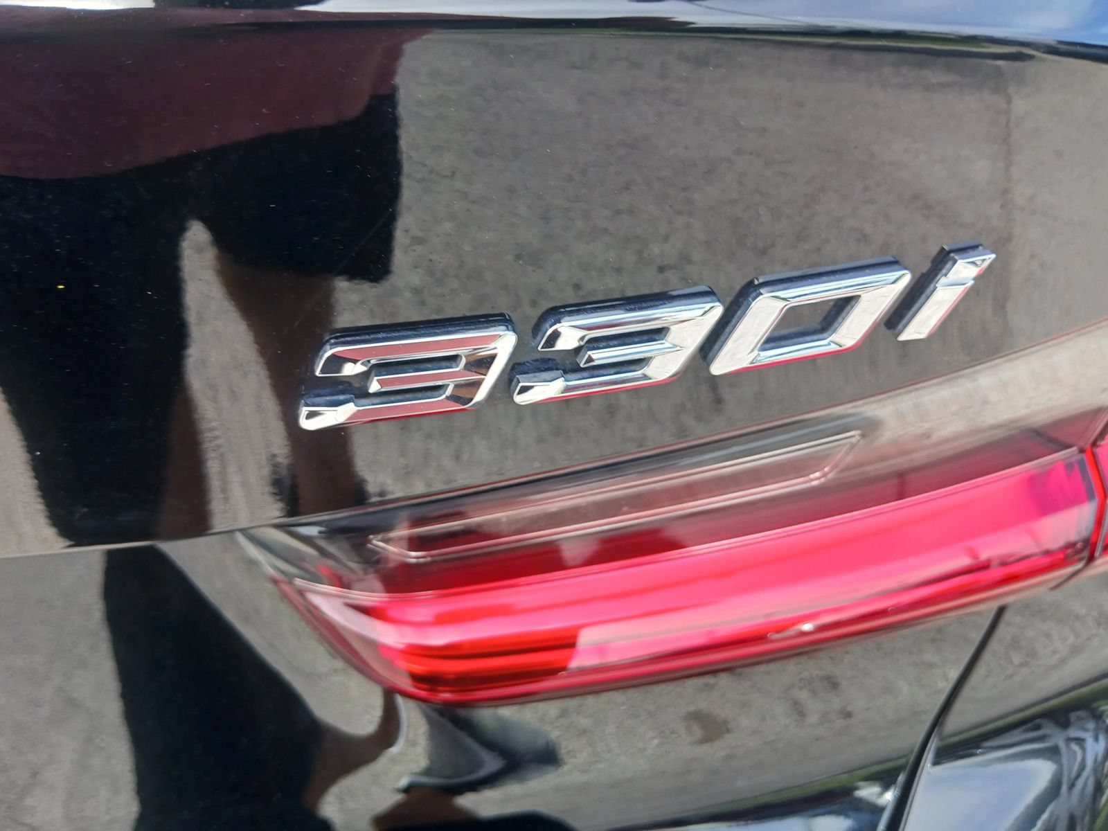 Used 2019 BMW 330i xDrive Sedan w/ Premium Package AWD/4WD image 15
